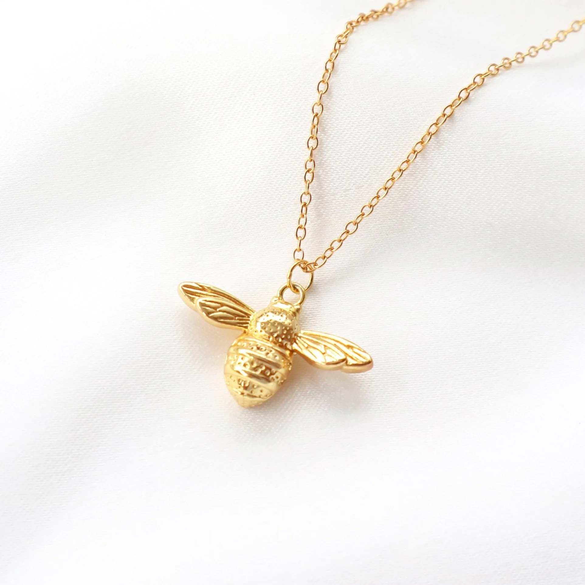 Queen Bee Necklace (Gold)