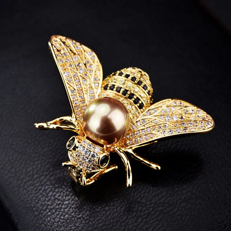 TEEK - Little Bee Brooch