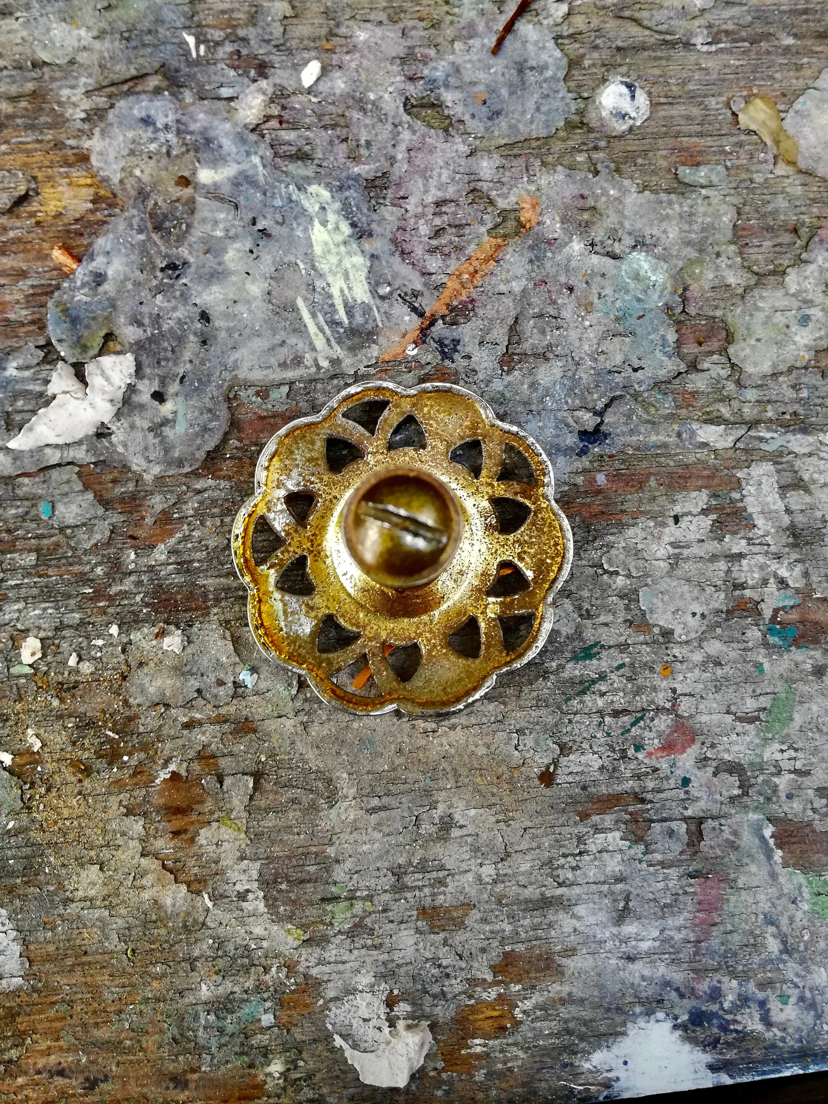 Vintage round ornate 1940's furniture handle